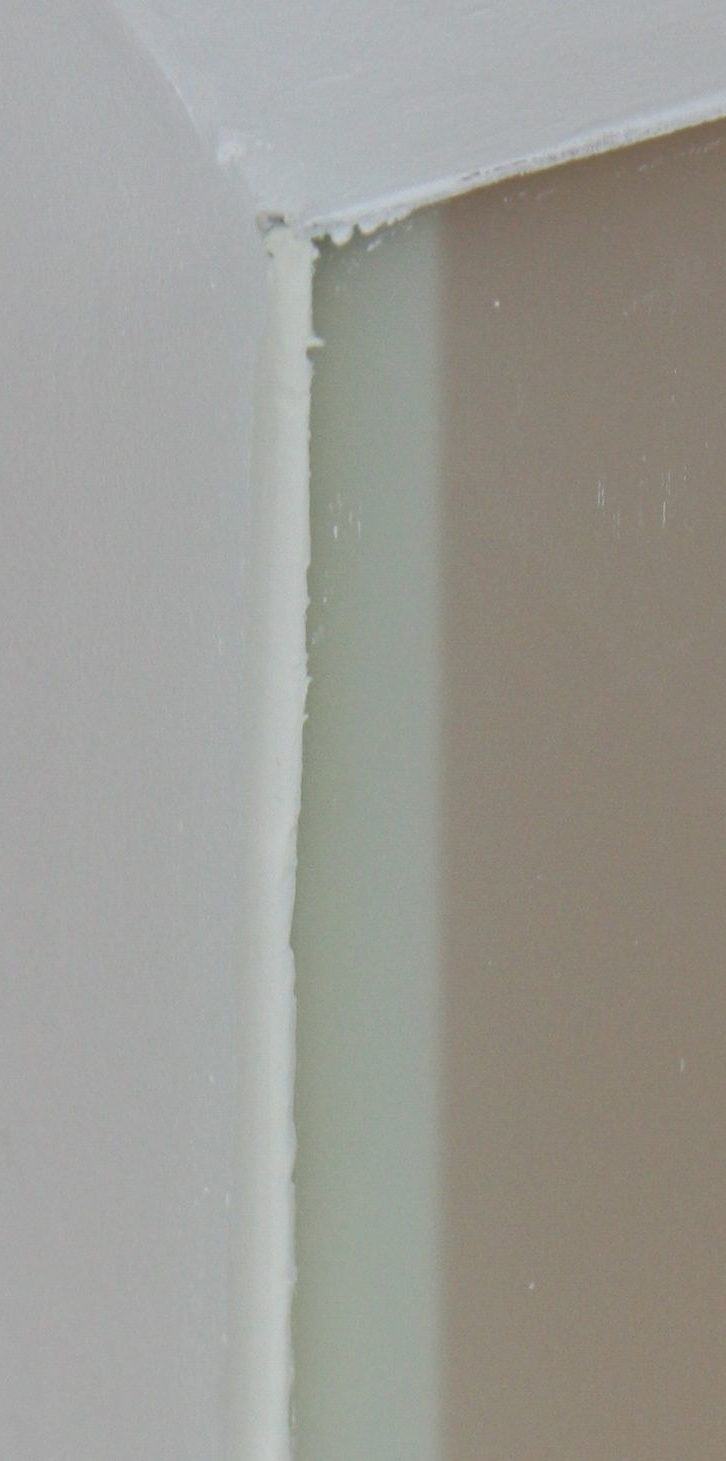 vitre sans tain vue de la salle de bain.