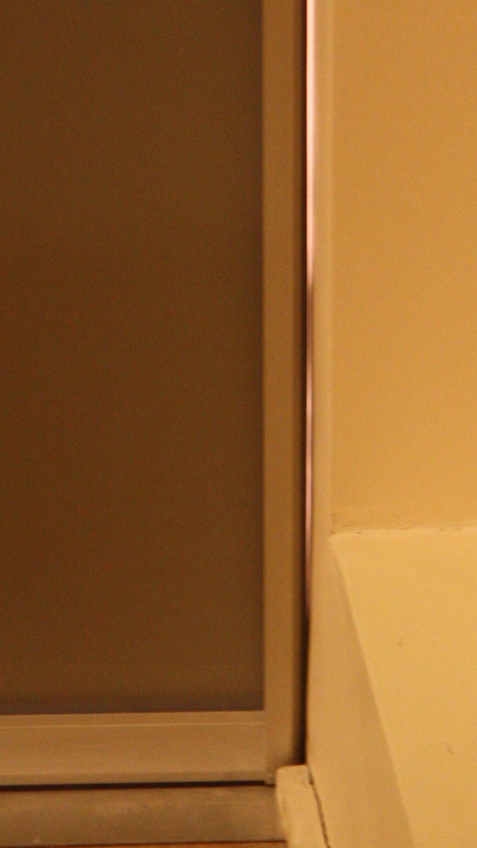 La porte ne ferme pas correctement.